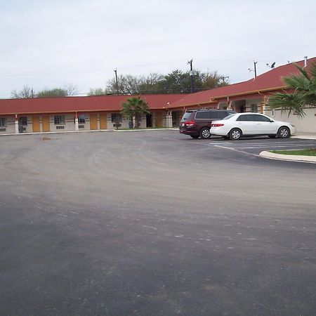 Luxury Inn And Suites Seaworld San Antonio Dış mekan fotoğraf